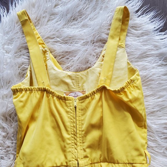 vintage 1950s yellow skirt bathing suit by Catalina - Picture 9 of 11